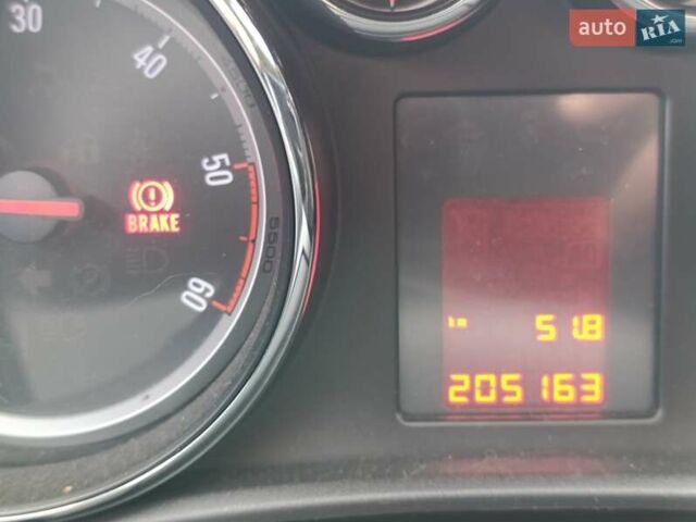 Чорний Опель Астра, об'ємом двигуна 2 л та пробігом 205 тис. км за 6500 $, фото 1 на Automoto.ua