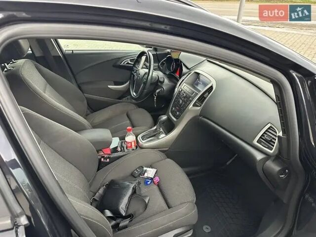 Черный Опель Астра, объемом двигателя 1.96 л и пробегом 0 тыс. км за 7500 $, фото 1 на Automoto.ua