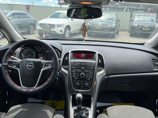 Черный Опель Астра, объемом двигателя 1.7 л и пробегом 222 тыс. км за 6700 $, фото 14 на Automoto.ua