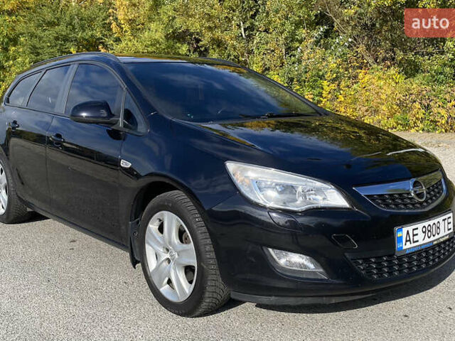 Чорний Опель Астра, об'ємом двигуна 1.7 л та пробігом 245 тис. км за 7600 $, фото 1 на Automoto.ua