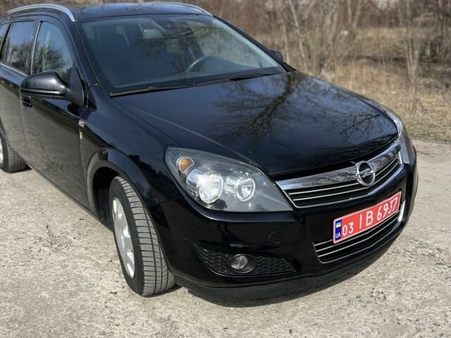 Черный Опель Астра, объемом двигателя 1.6 л и пробегом 213 тыс. км за 6300 $, фото 3 на Automoto.ua