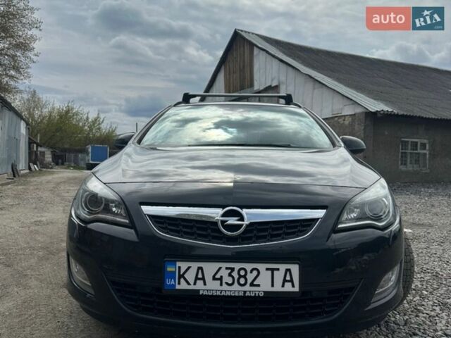 Черный Опель Астра, объемом двигателя 1.4 л и пробегом 192 тыс. км за 6800 $, фото 11 на Automoto.ua