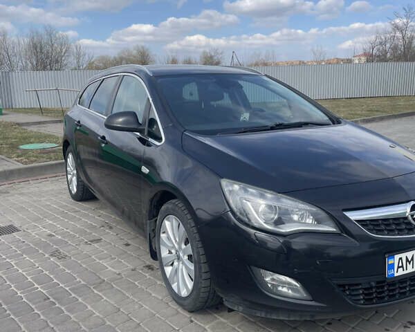 Черный Опель Астра, объемом двигателя 1.69 л и пробегом 245 тыс. км за 7200 $, фото 2 на Automoto.ua
