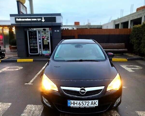 Черный Опель Астра, объемом двигателя 1.4 л и пробегом 307 тыс. км за 6500 $, фото 7 на Automoto.ua