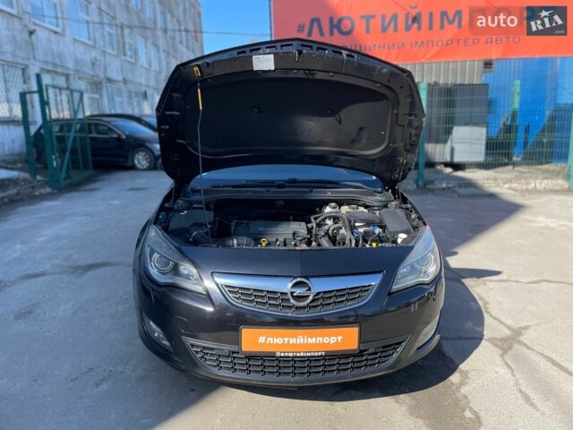Чорний Опель Астра, об'ємом двигуна 1.4 л та пробігом 210 тис. км за 8600 $, фото 64 на Automoto.ua