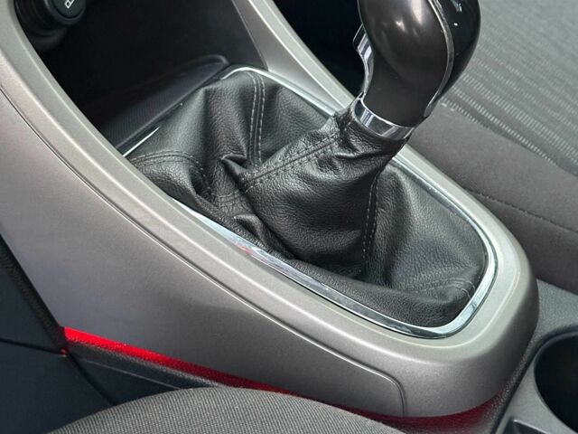 Черный Опель Астра, объемом двигателя 1.7 л и пробегом 206 тыс. км за 7500 $, фото 15 на Automoto.ua