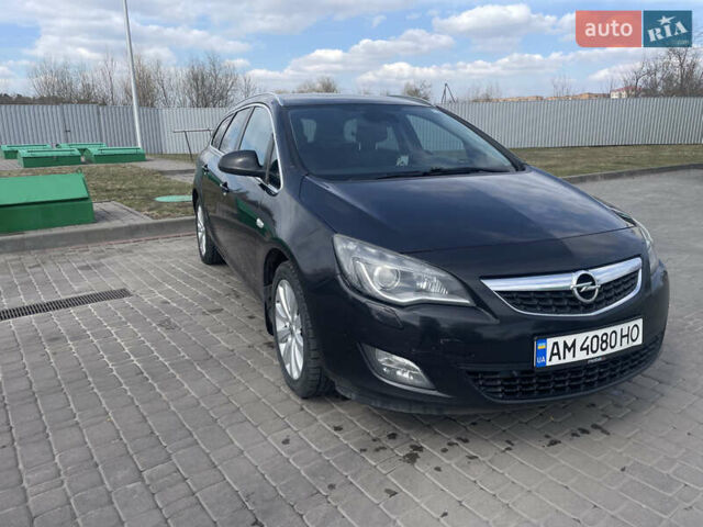Черный Опель Астра, объемом двигателя 1.69 л и пробегом 245 тыс. км за 7200 $, фото 3 на Automoto.ua