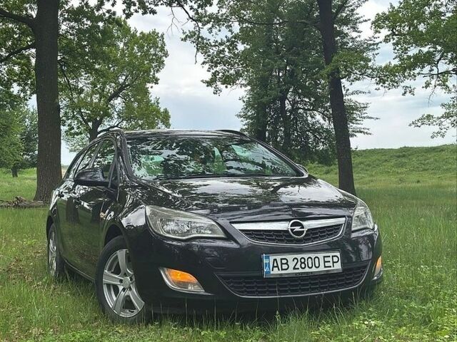 Черный Опель Астра, объемом двигателя 1.6 л и пробегом 255 тыс. км за 6496 $, фото 22 на Automoto.ua