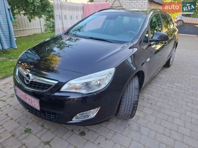 Черный Опель Астра, объемом двигателя 1.6 л и пробегом 207 тыс. км за 5950 $, фото 9 на Automoto.ua