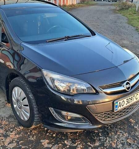 Черный Опель Астра, объемом двигателя 1.7 л и пробегом 267 тыс. км за 7199 $, фото 1 на Automoto.ua