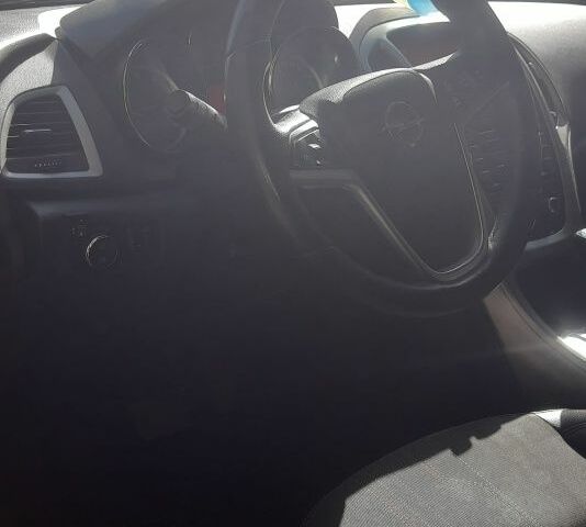 Опель Астра 2012 в Бородянке на Automoto.ua Черный Опель Астра, объемом двигателя 0 л и пробегом 274 тыс. км за 6600 $, фото 6 на Automoto.ua