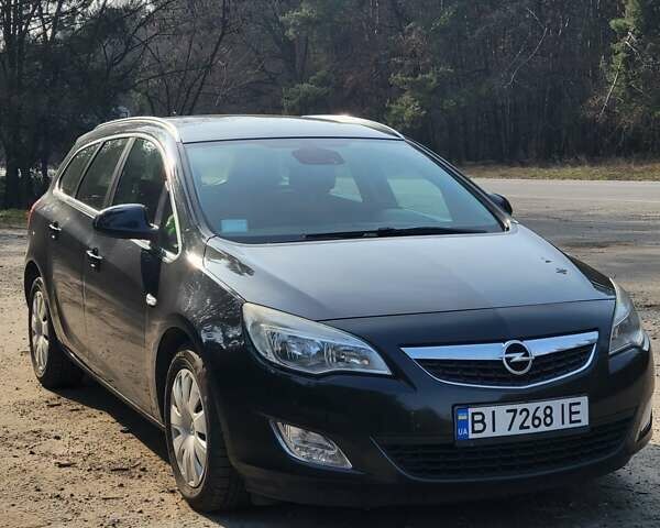 Черный Опель Астра, объемом двигателя 1.3 л и пробегом 171 тыс. км за 6999 $, фото 5 на Automoto.ua