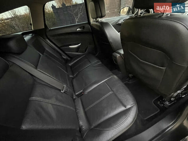 Чорний Опель Астра, об'ємом двигуна 2 л та пробігом 257 тис. км за 7350 $, фото 71 на Automoto.ua