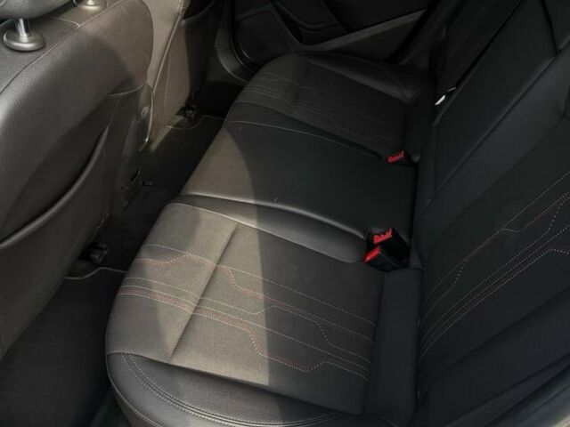 Черный Опель Астра, объемом двигателя 1.7 л и пробегом 212 тыс. км за 7000 $, фото 18 на Automoto.ua