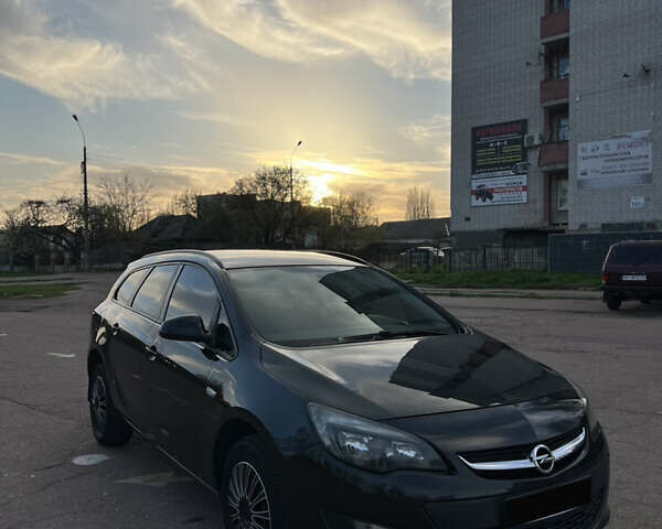 Черный Опель Астра, объемом двигателя 1.69 л и пробегом 300 тыс. км за 6499 $, фото 1 на Automoto.ua