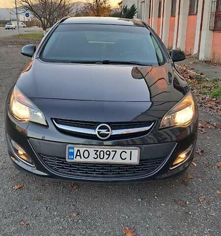 Черный Опель Астра, объемом двигателя 1.7 л и пробегом 267 тыс. км за 7199 $, фото 12 на Automoto.ua