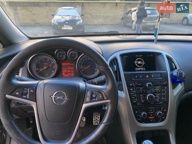 Черный Опель Астра, объемом двигателя 1.7 л и пробегом 260 тыс. км за 7500 $, фото 11 на Automoto.ua