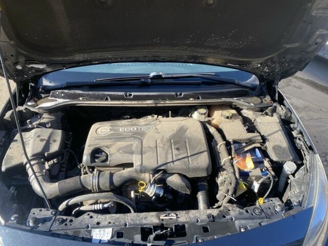 Черный Опель Астра, объемом двигателя 1.7 л и пробегом 260 тыс. км за 7500 $, фото 15 на Automoto.ua