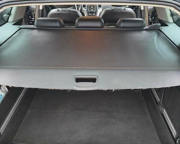 Черный Опель Астра, объемом двигателя 2 л и пробегом 175 тыс. км за 8300 $, фото 6 на Automoto.ua