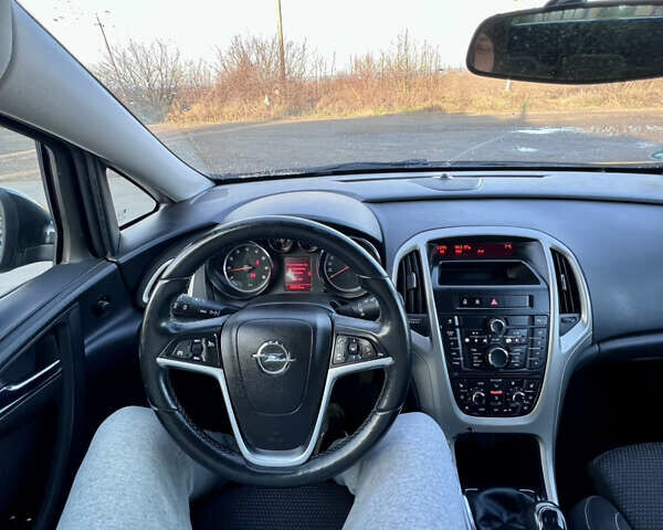 Черный Опель Астра, объемом двигателя 0 л и пробегом 229 тыс. км за 6200 $, фото 15 на Automoto.ua