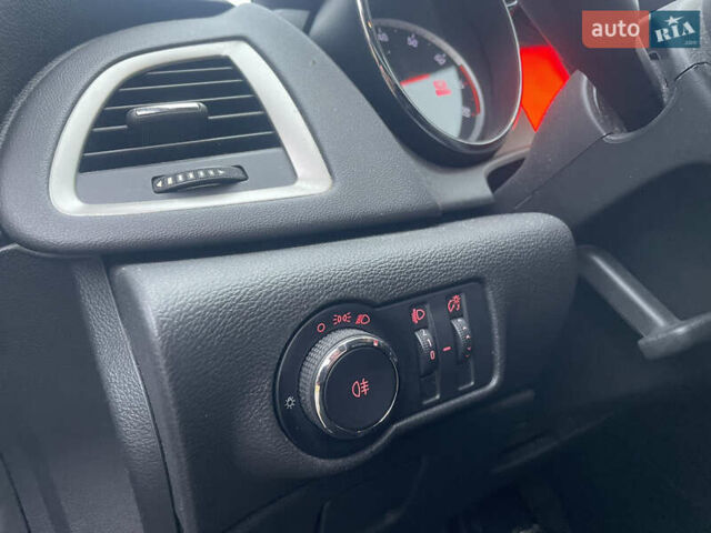 Черный Опель Астра, объемом двигателя 1.4 л и пробегом 210 тыс. км за 5900 $, фото 23 на Automoto.ua