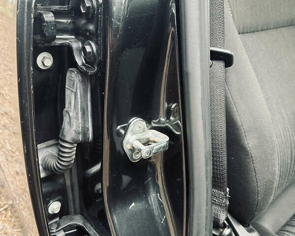 Чорний Опель Астра, об'ємом двигуна 1.7 л та пробігом 268 тис. км за 6650 $, фото 17 на Automoto.ua