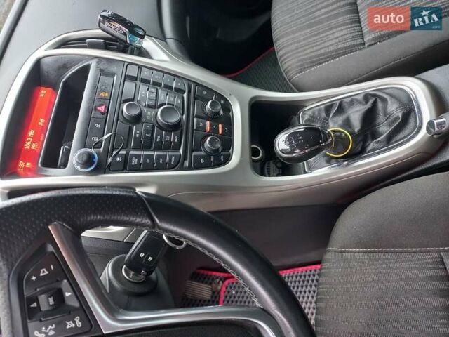 Черный Опель Астра, объемом двигателя 1.7 л и пробегом 185 тыс. км за 6650 $, фото 8 на Automoto.ua