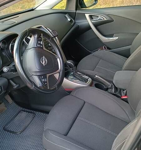 Черный Опель Астра, объемом двигателя 2 л и пробегом 308 тыс. км за 7400 $, фото 5 на Automoto.ua