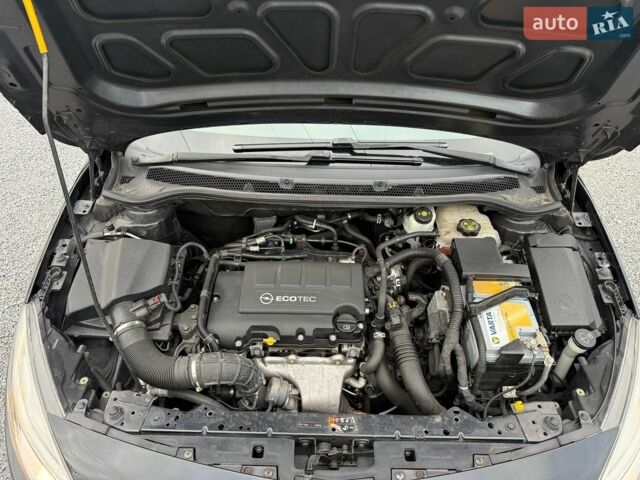 Черный Опель Астра, объемом двигателя 1.4 л и пробегом 220 тыс. км за 7800 $, фото 31 на Automoto.ua