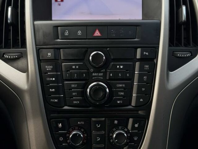 Черный Опель Астра, объемом двигателя 1.7 л и пробегом 212 тыс. км за 7000 $, фото 13 на Automoto.ua