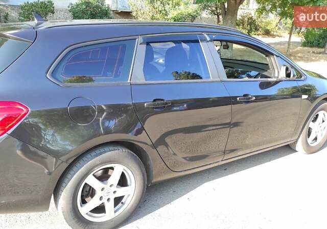 Опель Астра 2012 у Одесі на Automoto.ua Чорний Опель Астра, об'ємом двигуна 1.7 л та пробігом 247 тис. км за 7000 $, фото 8 на Automoto.ua