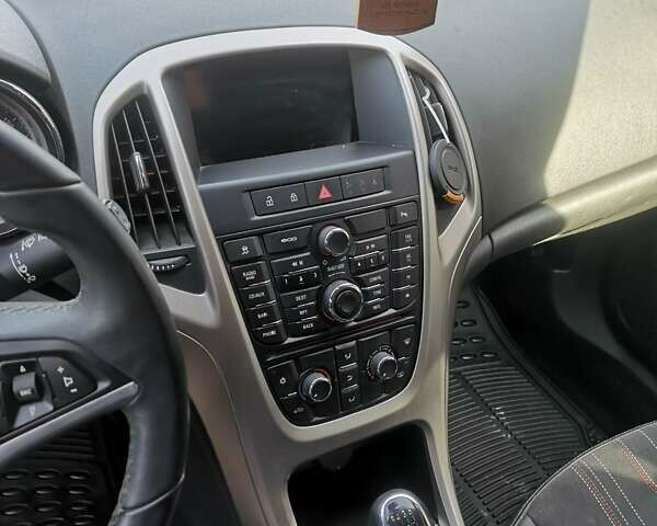 Черный Опель Астра, объемом двигателя 1.36 л и пробегом 229 тыс. км за 6500 $, фото 21 на Automoto.ua