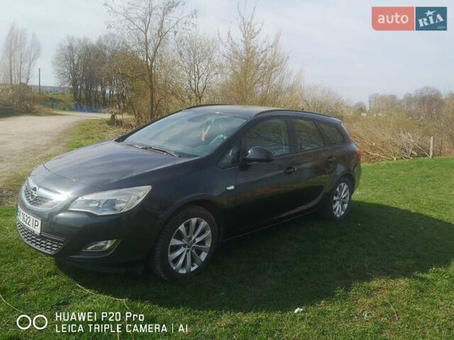 Черный Опель Астра, объемом двигателя 1.36 л и пробегом 229 тыс. км за 6500 $, фото 6 на Automoto.ua