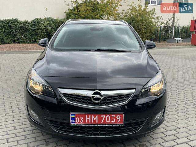 Черный Опель Астра, объемом двигателя 1.6 л и пробегом 125 тыс. км за 7450 $, фото 4 на Automoto.ua