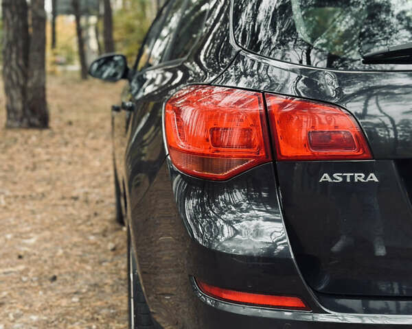 Чорний Опель Астра, об'ємом двигуна 1.7 л та пробігом 268 тис. км за 6950 $, фото 6 на Automoto.ua