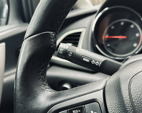 Чорний Опель Астра, об'ємом двигуна 1.7 л та пробігом 268 тис. км за 6950 $, фото 35 на Automoto.ua