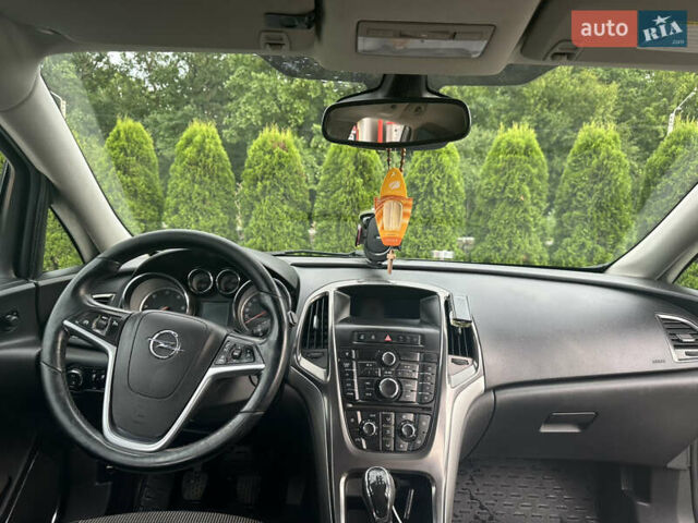 Черный Опель Астра, объемом двигателя 1.69 л и пробегом 260 тыс. км за 6800 $, фото 6 на Automoto.ua