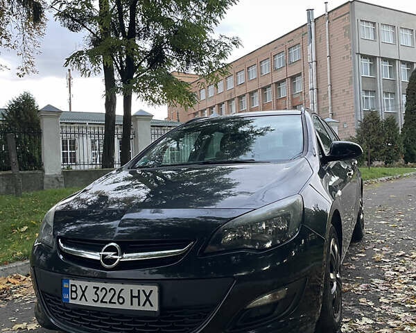 Черный Опель Астра, объемом двигателя 1.7 л и пробегом 216 тыс. км за 7000 $, фото 2 на Automoto.ua