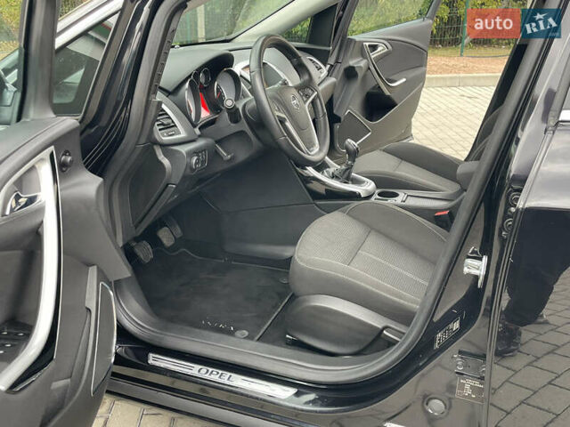Черный Опель Астра, объемом двигателя 1.6 л и пробегом 125 тыс. км за 7450 $, фото 45 на Automoto.ua