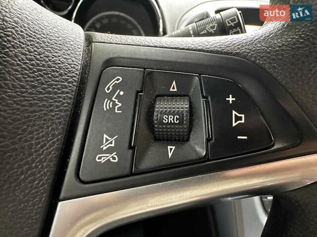 Черный Опель Астра, объемом двигателя 1.4 л и пробегом 180 тыс. км за 5900 $, фото 13 на Automoto.ua