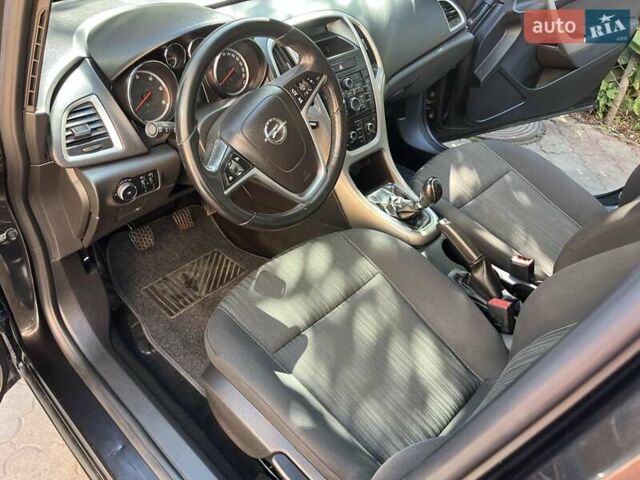 Чорний Опель Астра, об'ємом двигуна 1.69 л та пробігом 220 тис. км за 7300 $, фото 6 на Automoto.ua