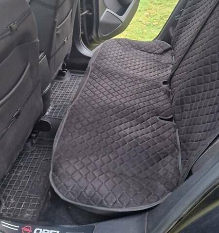 Черный Опель Астра, объемом двигателя 1.7 л и пробегом 200 тыс. км за 7200 $, фото 8 на Automoto.ua