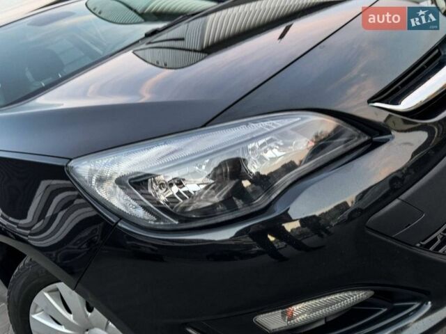 Черный Опель Астра, объемом двигателя 1.4 л и пробегом 190 тыс. км за 7400 $, фото 8 на Automoto.ua