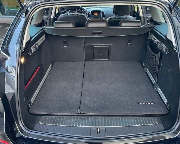 Черный Опель Астра, объемом двигателя 1.96 л и пробегом 210 тыс. км за 7800 $, фото 16 на Automoto.ua