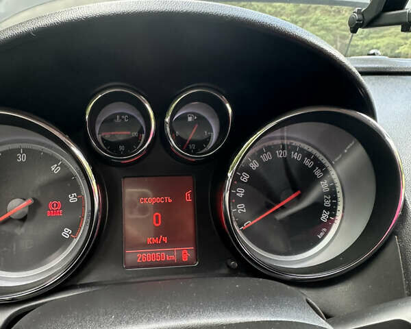 Черный Опель Астра, объемом двигателя 1.69 л и пробегом 260 тыс. км за 6800 $, фото 13 на Automoto.ua