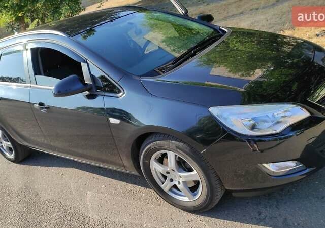 Опель Астра 2012 у Одесі на Automoto.ua Чорний Опель Астра, об'ємом двигуна 1.7 л та пробігом 247 тис. км за 7000 $, фото 6 на Automoto.ua