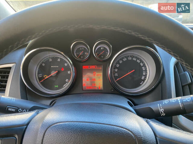 Черный Опель Астра, объемом двигателя 1.7 л и пробегом 260 тыс. км за 7500 $, фото 12 на Automoto.ua