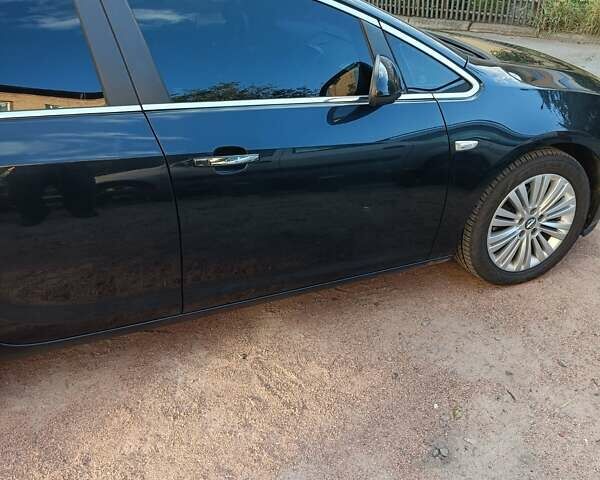 Черный Опель Астра, объемом двигателя 1.7 л и пробегом 250 тыс. км за 7200 $, фото 19 на Automoto.ua