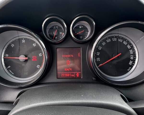 Черный Опель Астра, объемом двигателя 1.7 л и пробегом 222 тыс. км за 8600 $, фото 23 на Automoto.ua