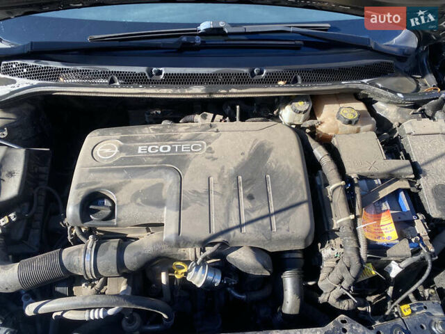 Черный Опель Астра, объемом двигателя 1.7 л и пробегом 260 тыс. км за 7500 $, фото 16 на Automoto.ua